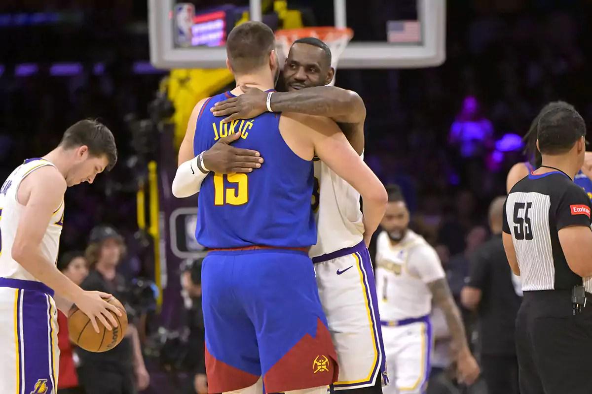 星空体育app下载-NBA传闻：勒布朗·詹姆斯与约基奇联手或成掘金休赛期引援目标